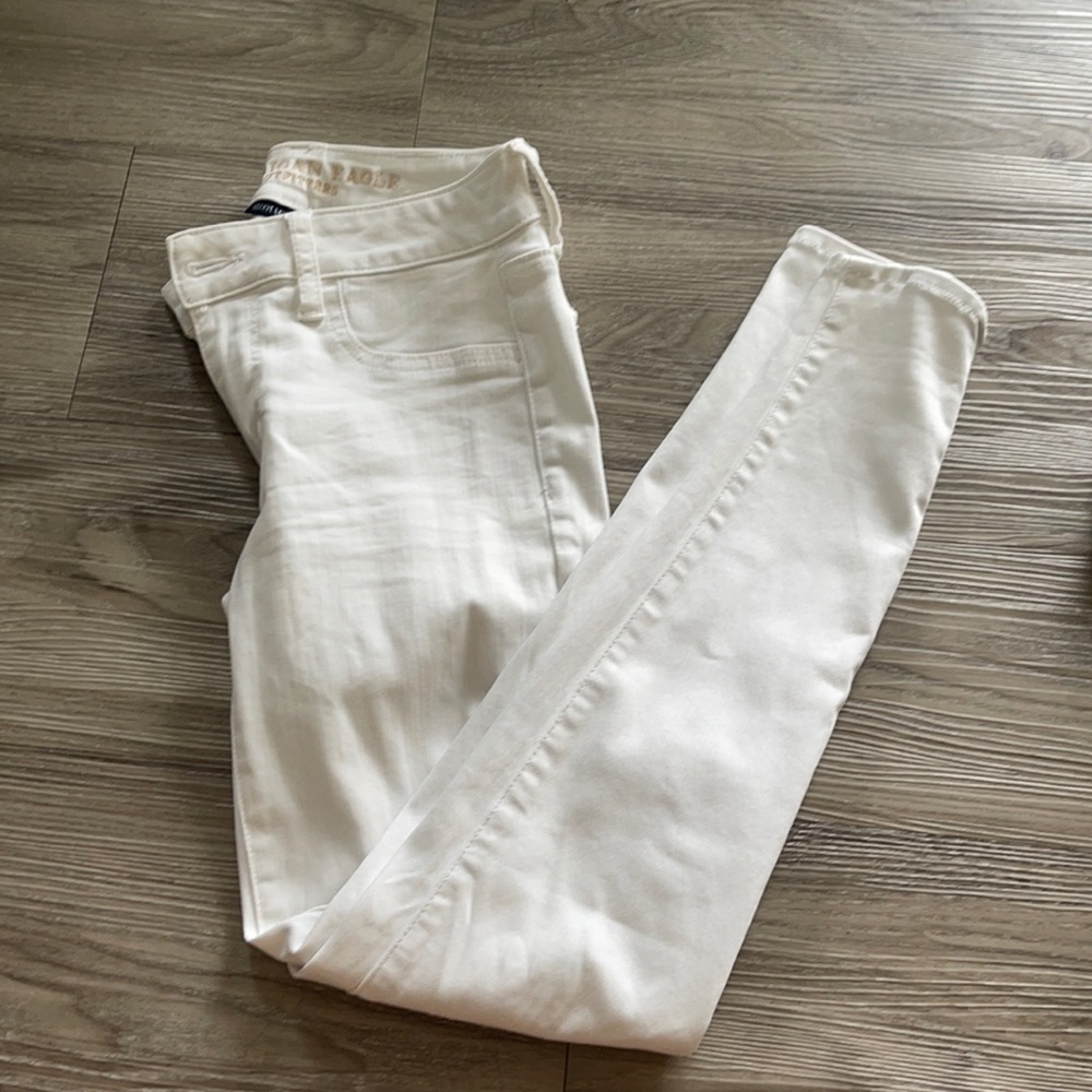 American Eagle White Jegging Jeans